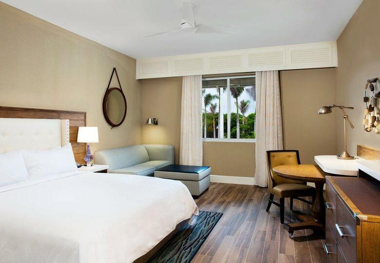 Hotel Playa Largo Resort & Spa, Autograph Collection