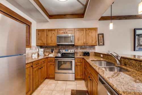 Hotel Snow Flower By Wyndham Vacation Rentals
