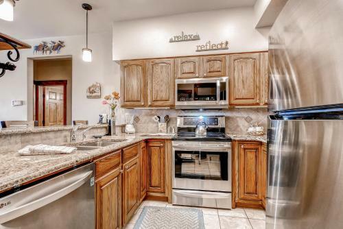Hotel Snow Flower By Wyndham Vacation Rentals