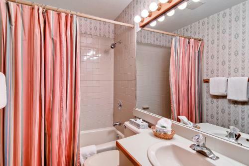 Hotel Snow Flower By Wyndham Vacation Rentals