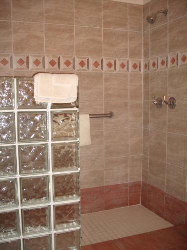 Bed & Breakfast Coco Plum Inn