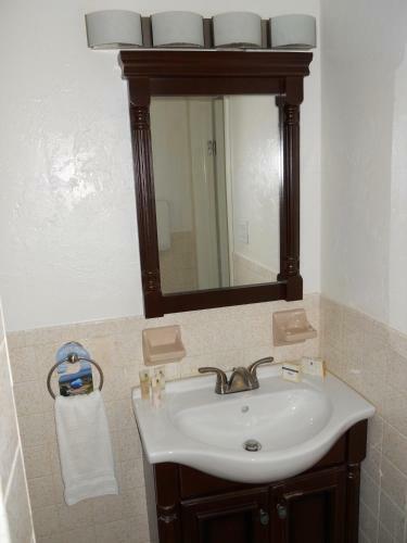 Bed & Breakfast Duval Inn - Key West