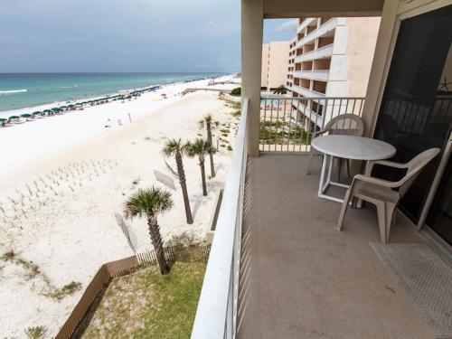 Apartamento Emerald Towers West 3007