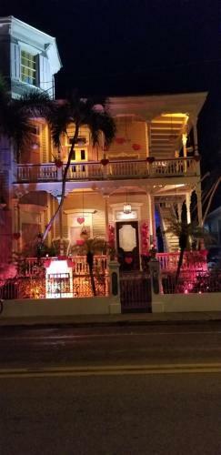 Bed & Breakfast The Artist House