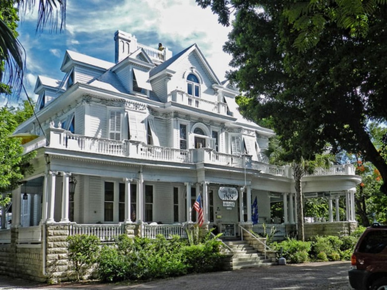 Bed & Breakfast Amsterdam's Curry Mansion Inn