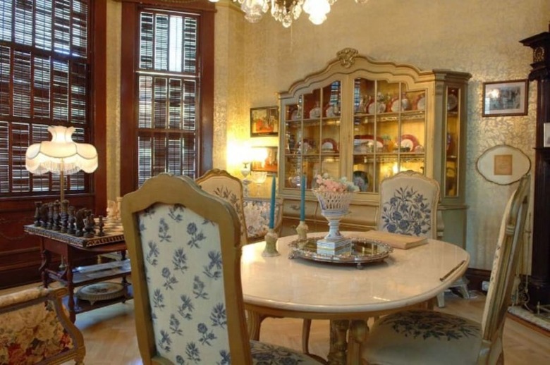 Bed & Breakfast Amsterdam's Curry Mansion Inn