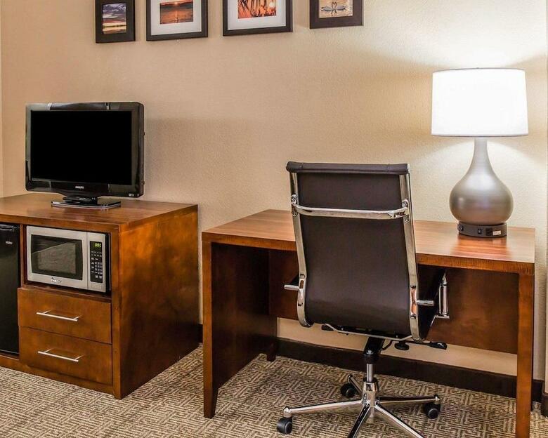 Hotel Comfort Inn And Suites Lakeland