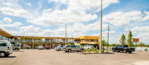 Lakeview Motel