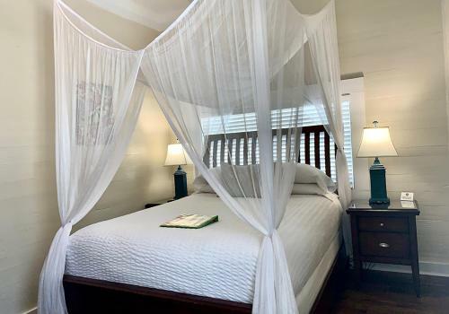 Avalon Bed And Breakfast