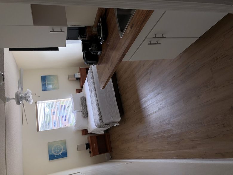 Hotel Coral Key Inn