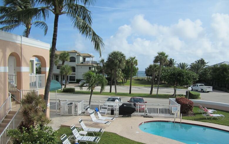 Hotel Coral Key Inn