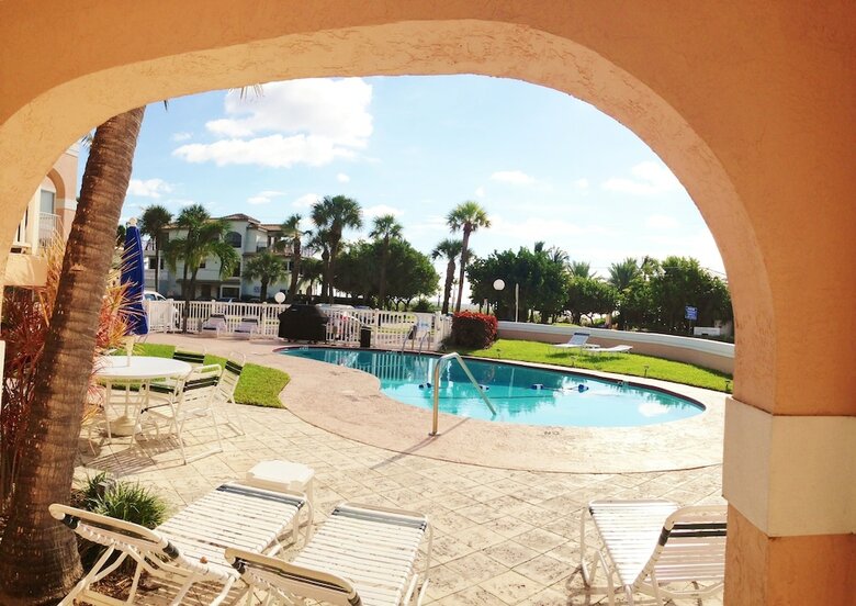 Hotel Coral Key Inn