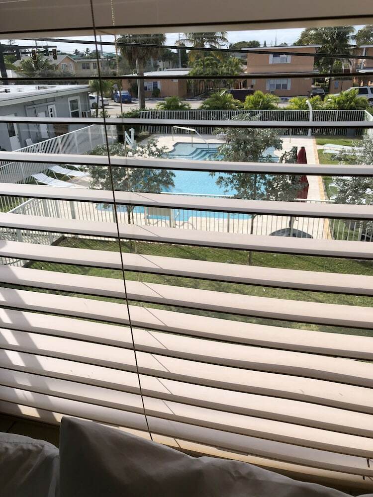 Hotel Coral Key Inn