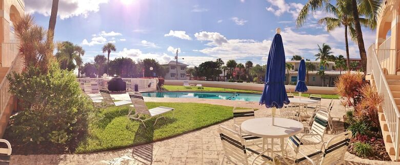 Hotel Coral Key Inn