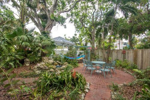 Duval House Bed And Breakfast