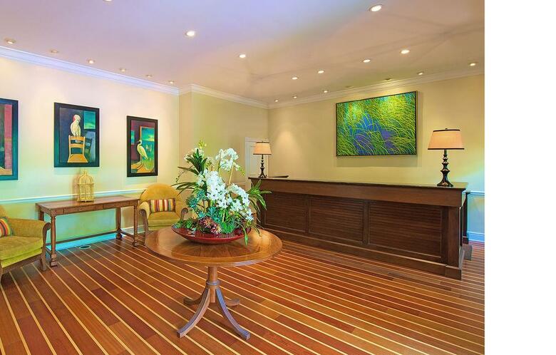 Parrot Key Hotel And Resort