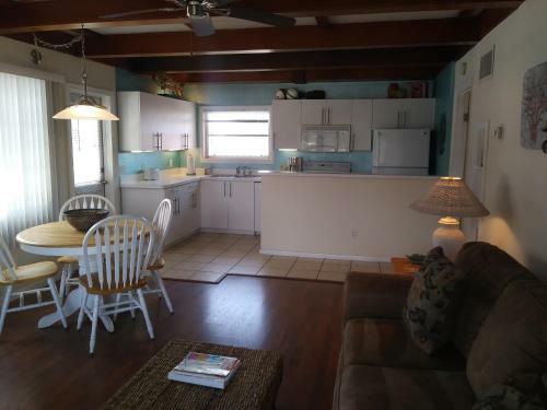 Posada Turtle Crawl Inn - Longboat Key