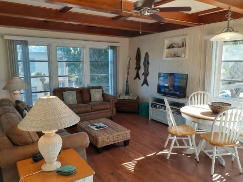 Posada Turtle Crawl Inn - Longboat Key