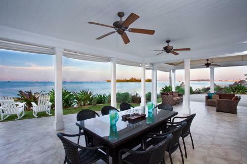 Hotel Sunset Key Cottages, A Luxury Collection Resort, Key West