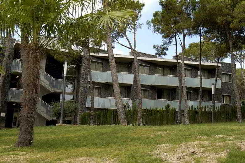 Ciutat De Palol Aparthotel