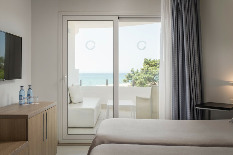 Hotel (The Place) Mar Mediterrania By Alegria