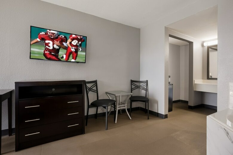 Hotel Econo Lodge Inn And Suites