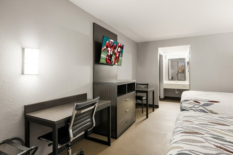 Hotel Econo Lodge Inn And Suites