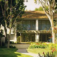 Hotel Dolphins Cove Resort