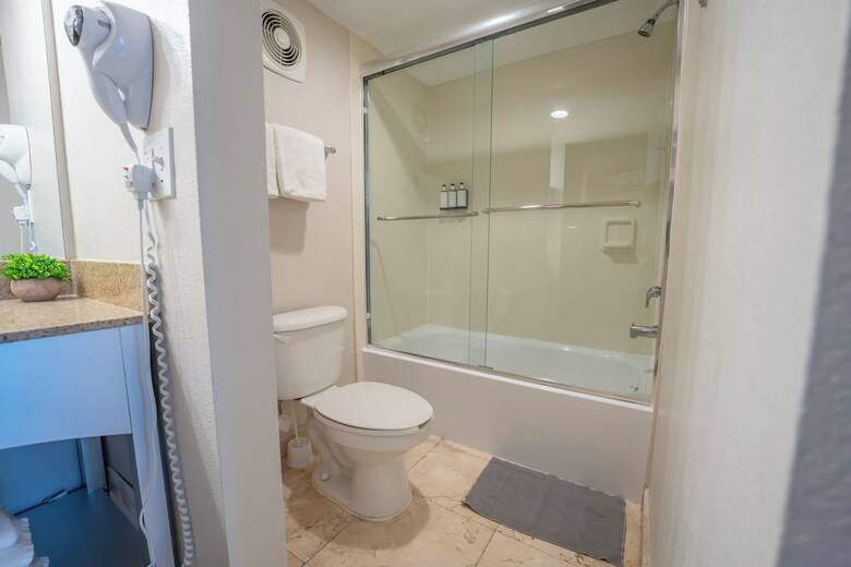 Boca Raton Plaza Hotel