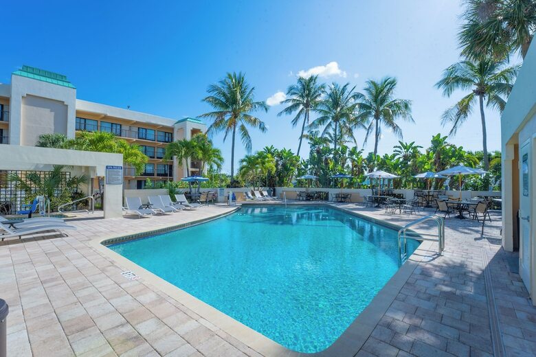 Boca Raton Plaza Hotel