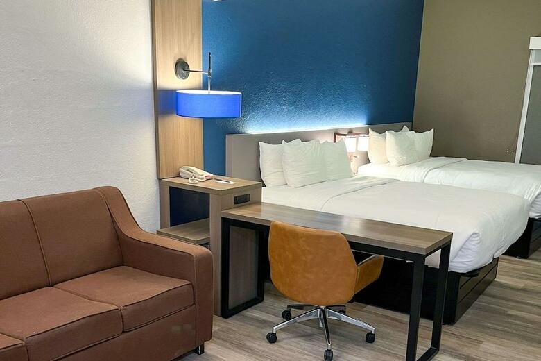 Hotel Comfort Suites