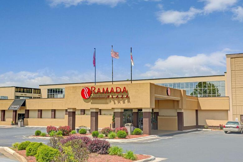 Hotel Ramada Airport Conference Center