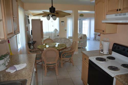 Oceanfront Sea Scape Motel