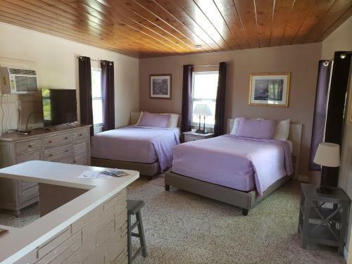 Siesta Motel