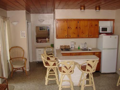 Siesta Motel