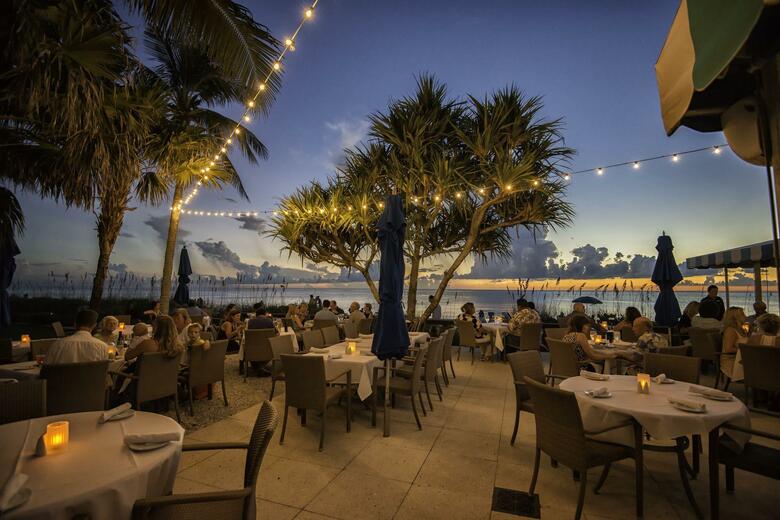 Naples Beach Hotel And Golf Club