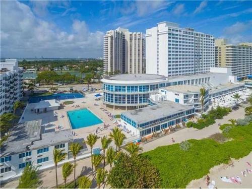 Castle Beach Club Apartments