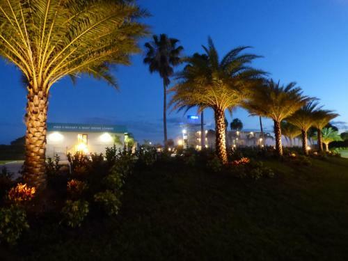 Hotel Days Inn & Suites By Wyndham Lake Okeechobee