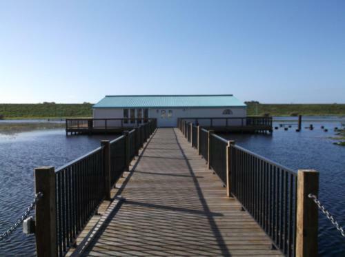 Hotel Days Inn & Suites By Wyndham Lake Okeechobee