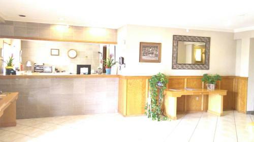 Hotel Days Inn & Suites By Wyndham Lake Okeechobee