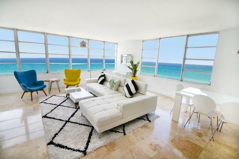 Apartamentos Seacoast Suites