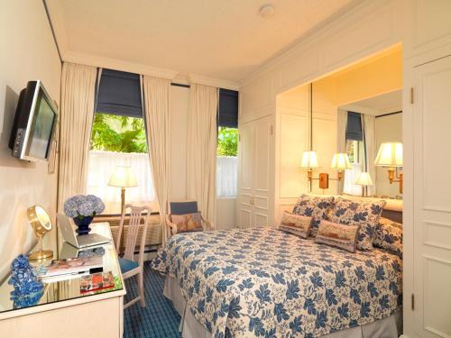 The Chesterfield Hotel Palm Beach