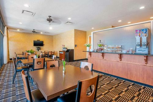 Hotel Clarion Inn Ormond Beach At Destination Daytona