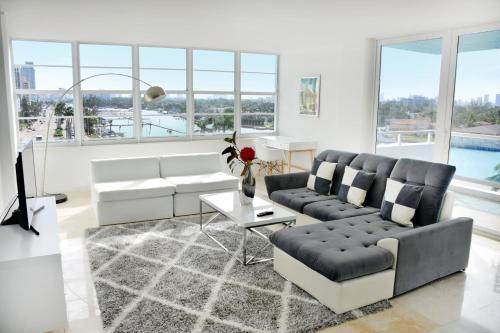 Ocean Paradise Apartments