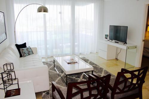 Ocean Paradise Apartments