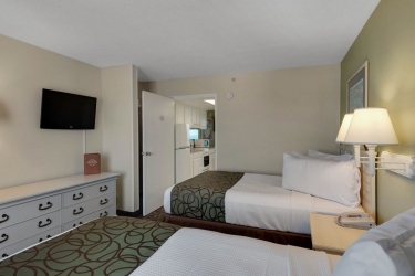 Hotel Beachcomber By The Sea