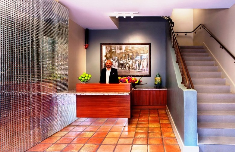 El Paseo Hotel