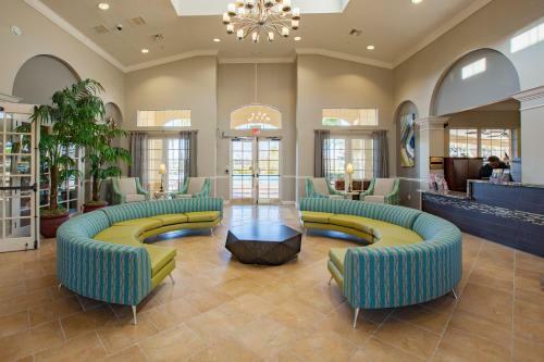 Villa Vista Cay Resort By Millenium Near Universal