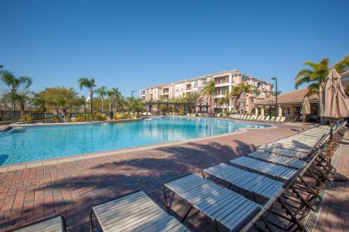 Villa Vista Cay Resort By Millenium Near Universal