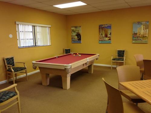 Hotel Surfsider Resort - A Timeshare Resort